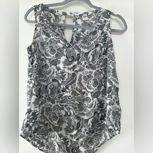 Old Navy Black & White Floral Sleeveless Camisole